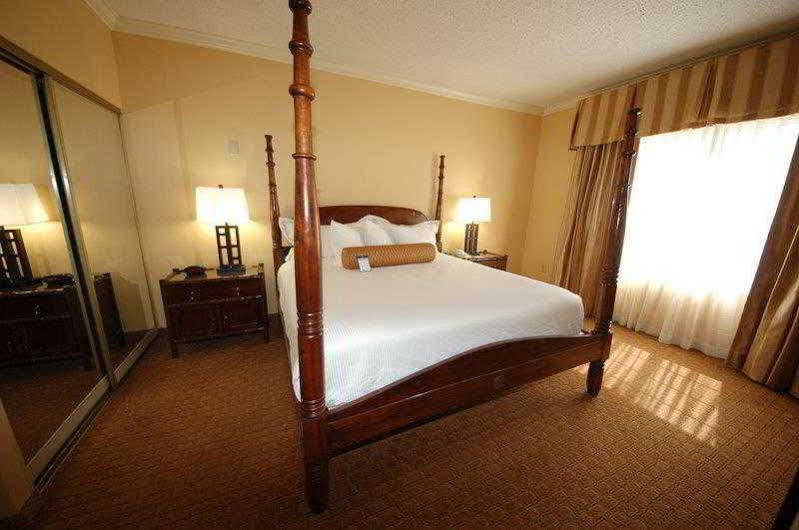 Best Western Richmond Suites H Батон-Руж Экстерьер фото