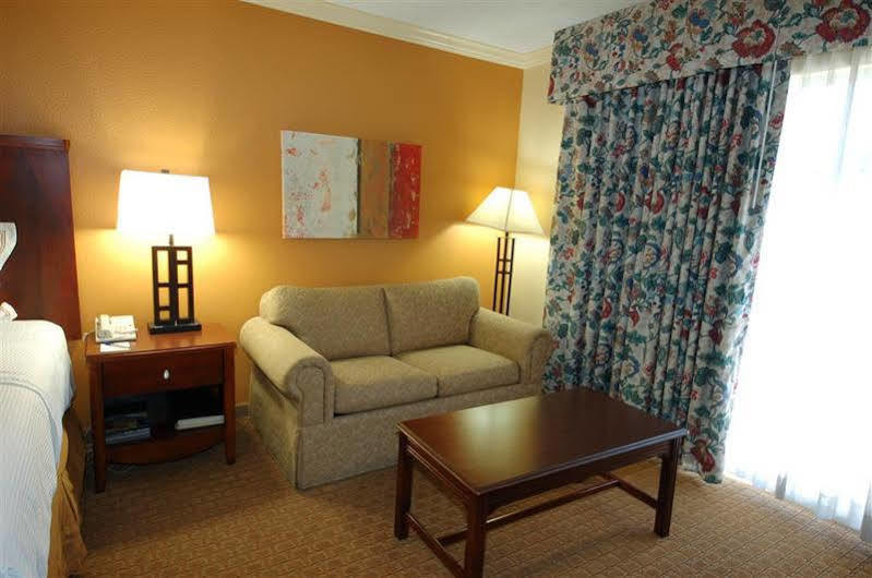 Best Western Richmond Suites H Батон-Руж Экстерьер фото
