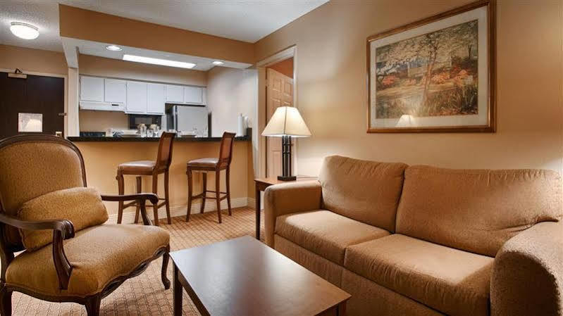 Best Western Richmond Suites H Батон-Руж Экстерьер фото